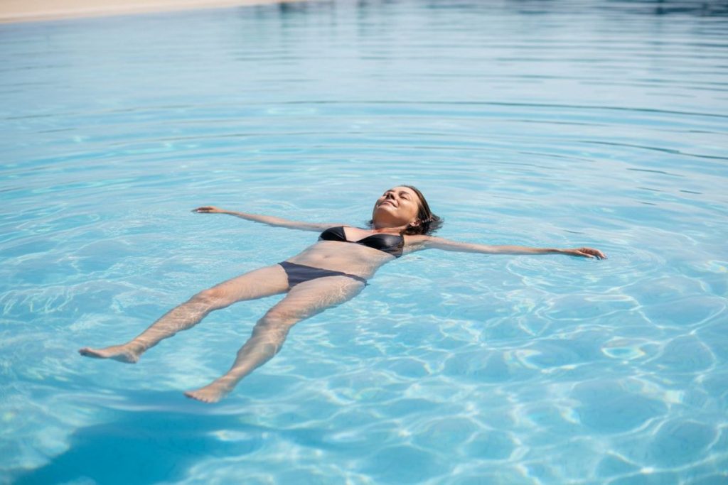 Pływanie jako forma mindfulness – flow, oddech i wyciszenie umysłu